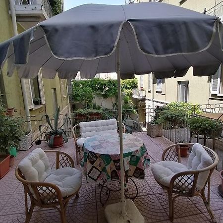 Isola Bi Bed & Breakfast Milan Bagian luar foto