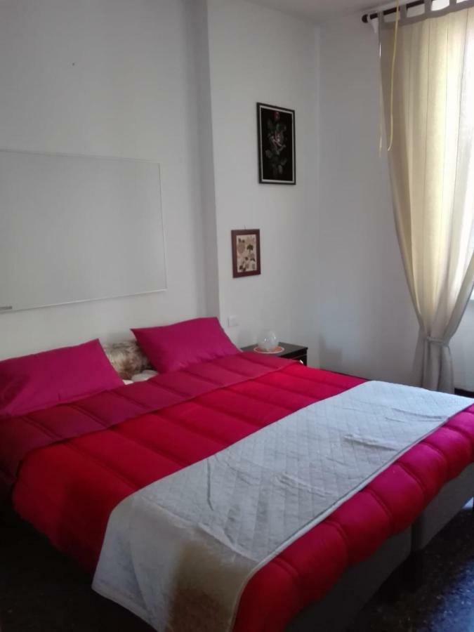Isola Bi Bed & Breakfast Milan Bagian luar foto