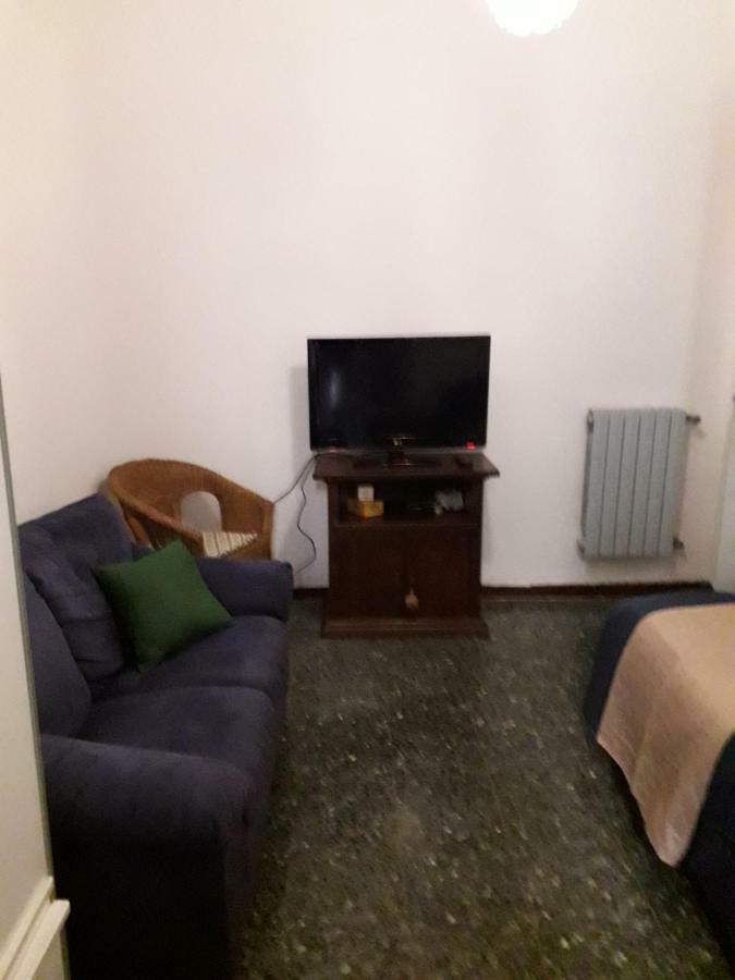 Isola Bi Bed & Breakfast Milan Bagian luar foto
