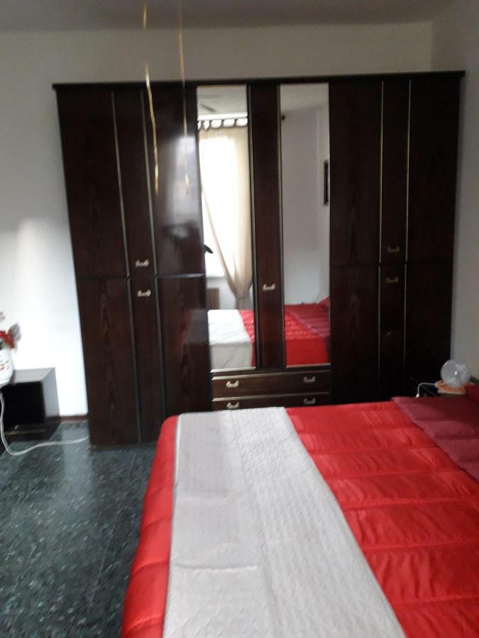 Isola Bi Bed & Breakfast Milan Bagian luar foto