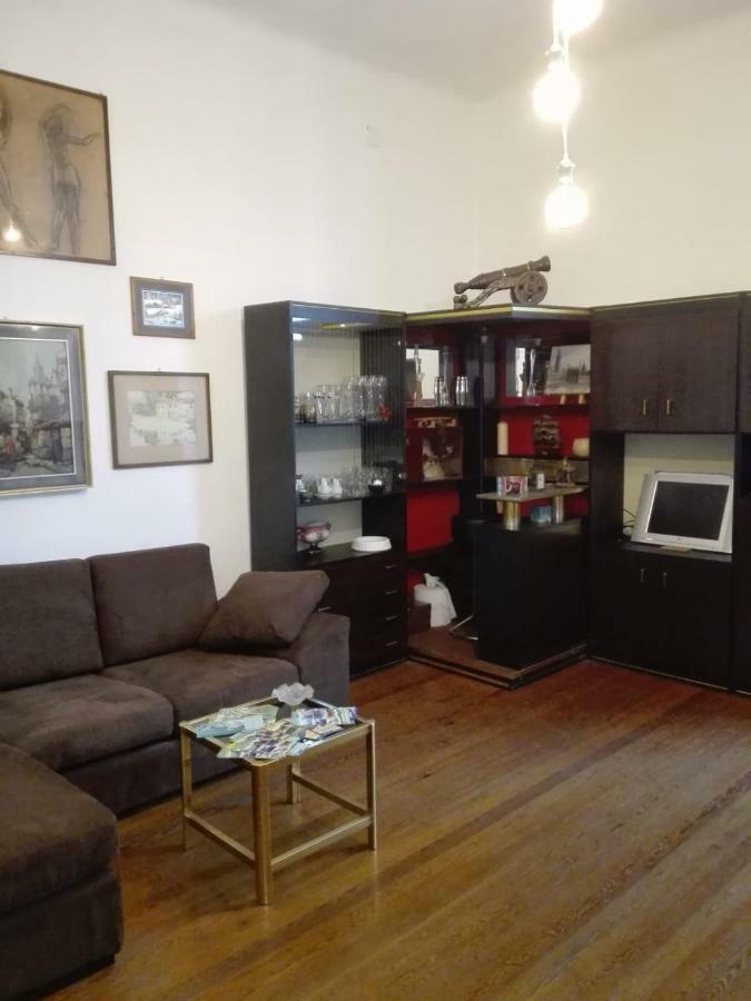 Isola Bi Bed & Breakfast Milan Bagian luar foto